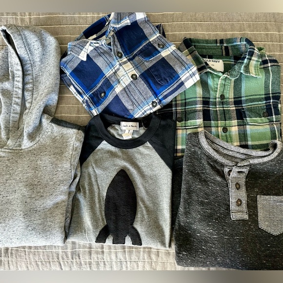 Boys mixed lot 6-8. See sizing. Good used condition. No stains or tears. - Picture 14 of 14
